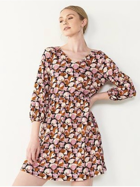 Nine West Dresses & Skirts - Nine West Floral V-Neck Dress